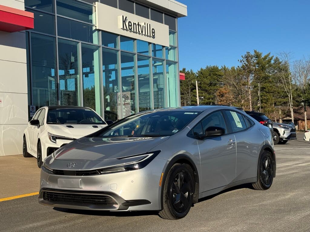 2026 Toyota Prius Plug-In Hybrid SE FWD