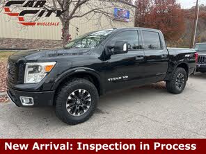 Nissan Titan PRO-4X Crew Cab 4WD