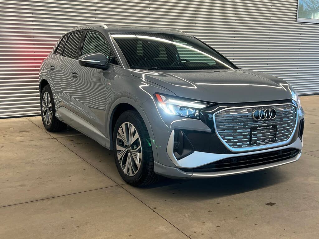 2026 Audi Q4 e-tron quattro Premium 55