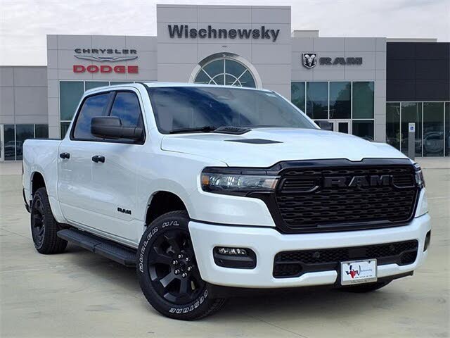 2026 RAM 1500 Express Crew Cab 4WD