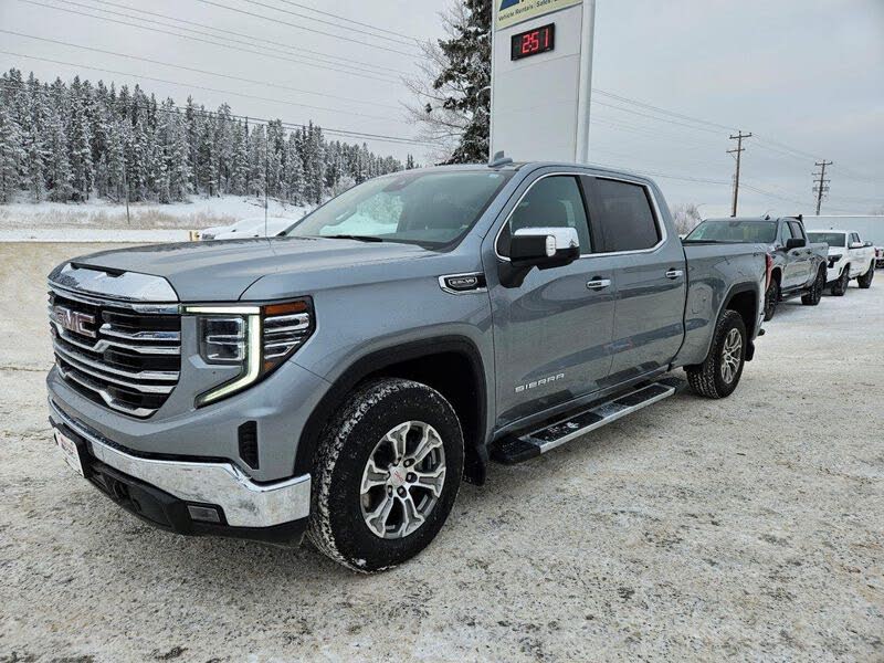 2024 GMC Sierra 1500 SLT Crew Cab 4WD