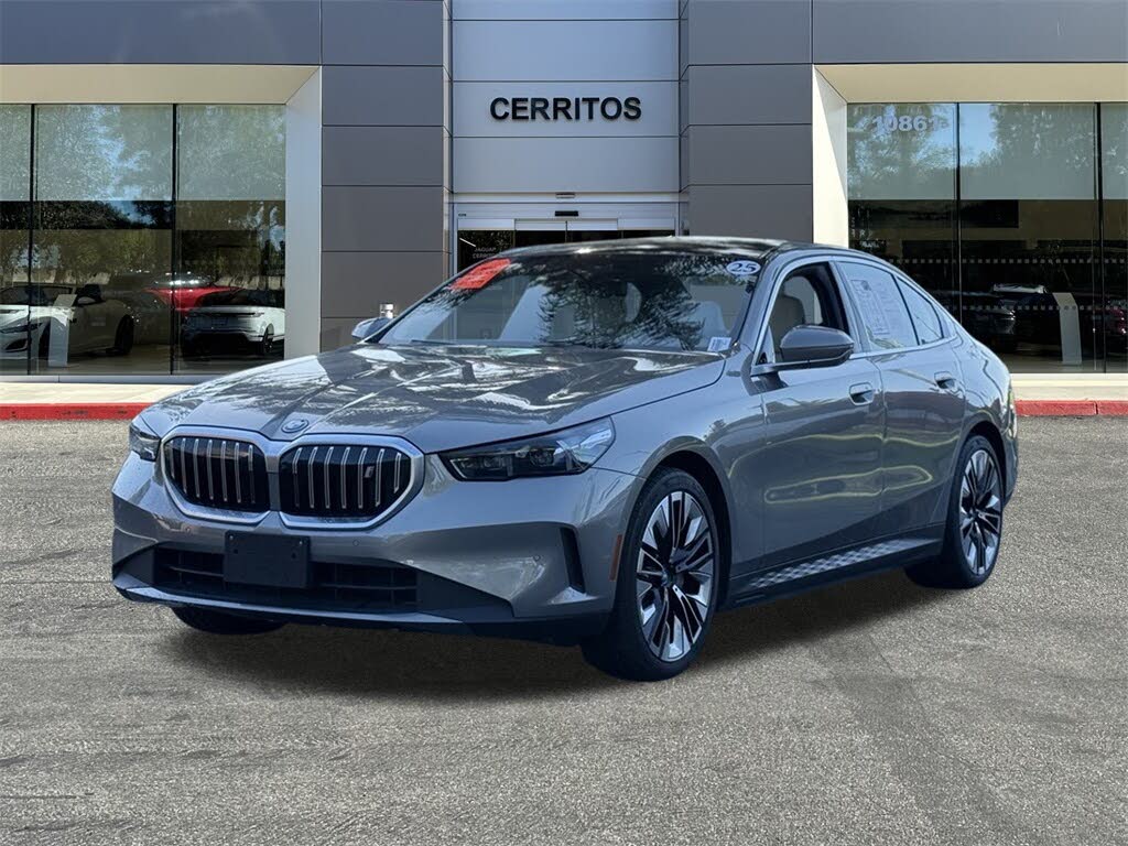 2025 BMW i5 xDrive40 AWD