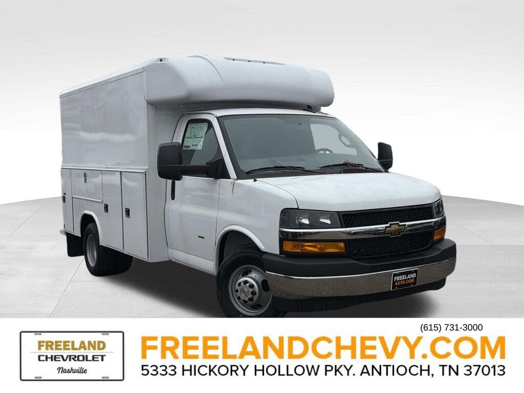 2025 Chevrolet Express Chassis 3500 Cutaway 139