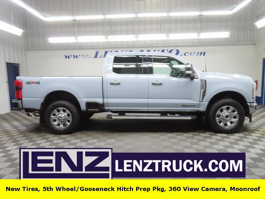 2025 Ford F-350 Super Duty Lariat Crew Cab 4WD