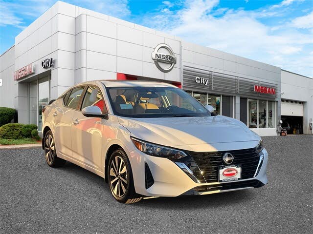 2025 Nissan Sentra SV FWD