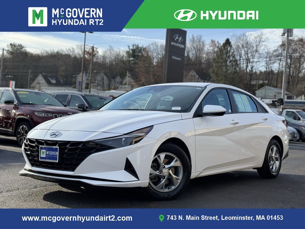 2023 Hyundai Elantra SE FWD