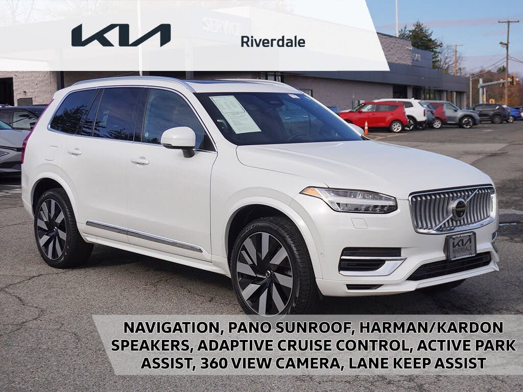 2024 Volvo XC90 Recharge T8 Plus Bright Theme 7-Passenger eAWD