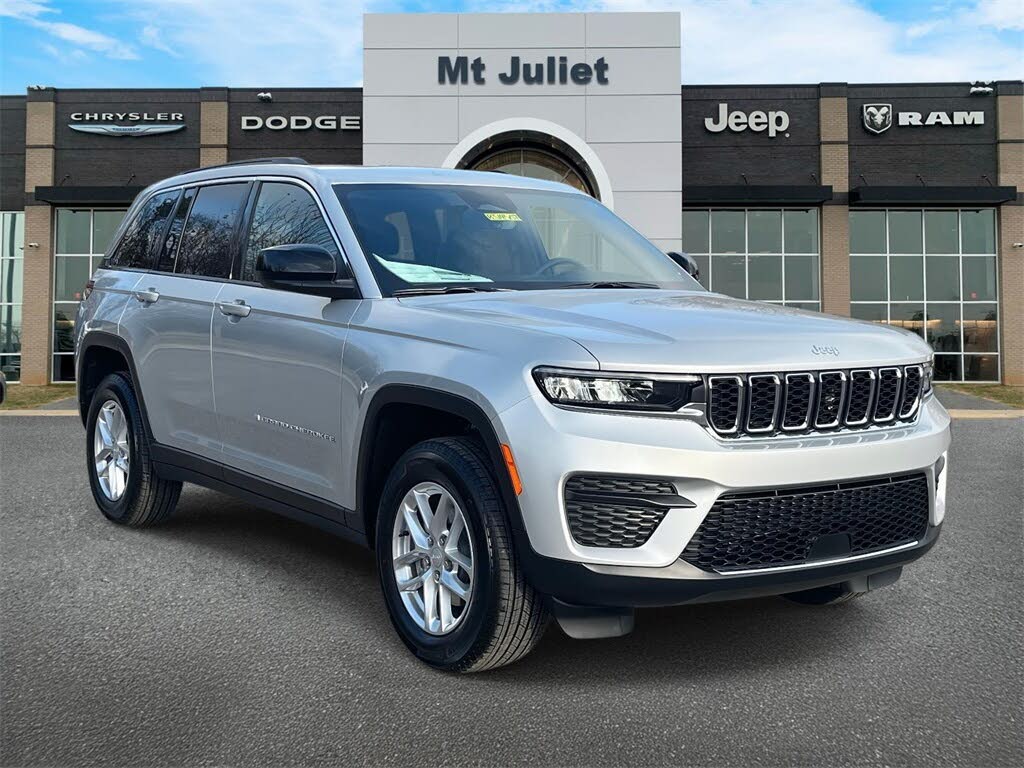 2025 Jeep Grand Cherokee Laredo 4WD