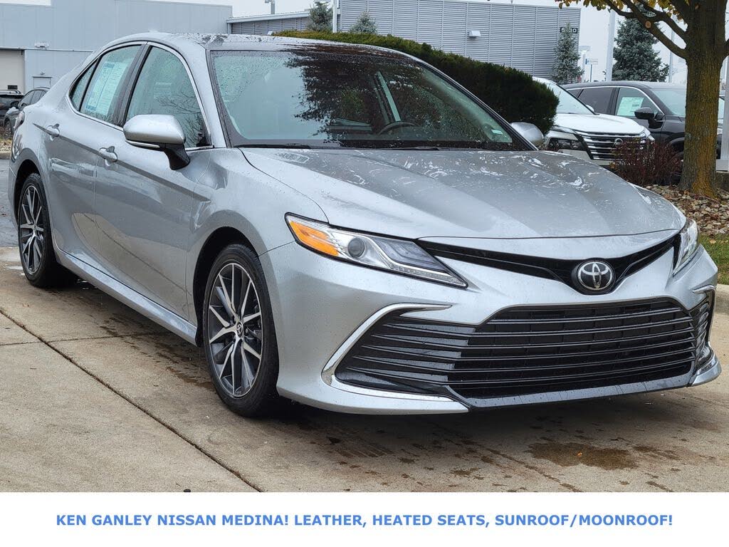 2024 Toyota Camry XLE V6 FWD
