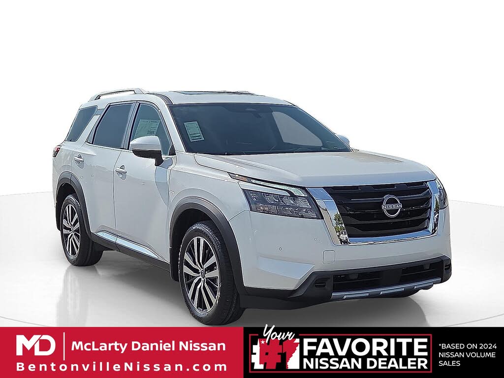 2025 Nissan Pathfinder Platinum FWD