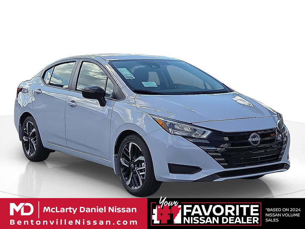 2025 Nissan Versa SR FWD