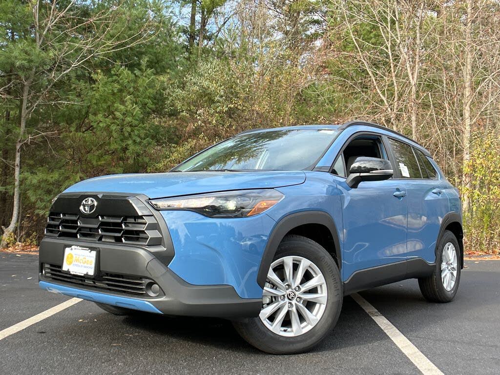 2026 Toyota Corolla Cross LE AWD