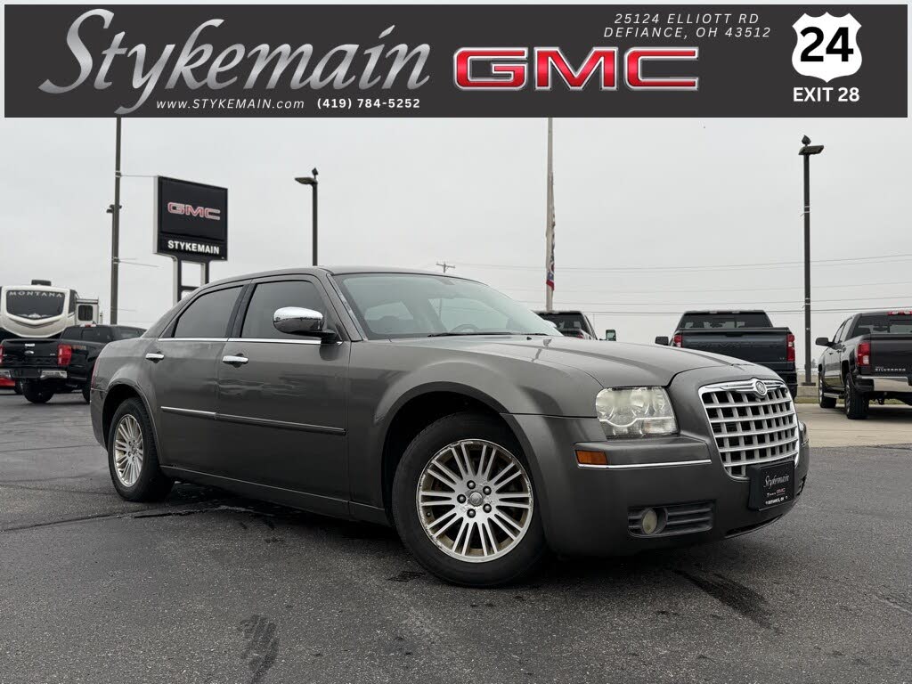2010 Chrysler 300 Touring RWD