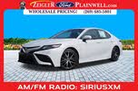 Toyota Camry Hybrid SE FWD