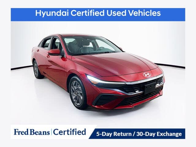 2024 Hyundai Elantra SEL FWD