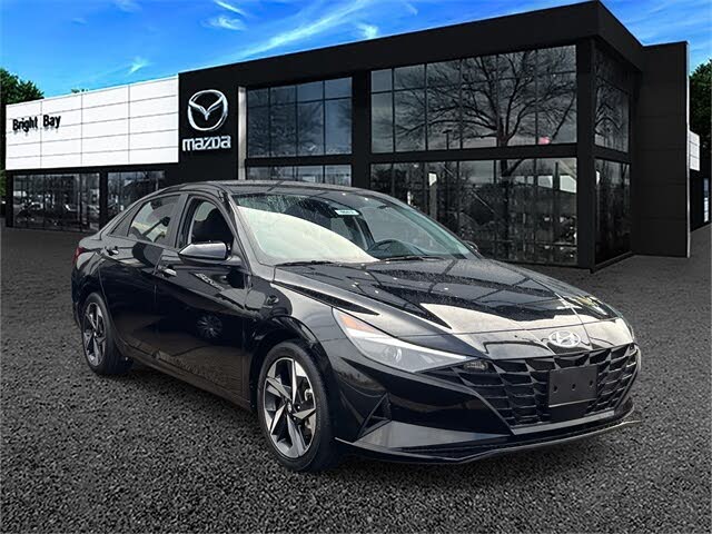 2023 Hyundai Elantra SEL FWD