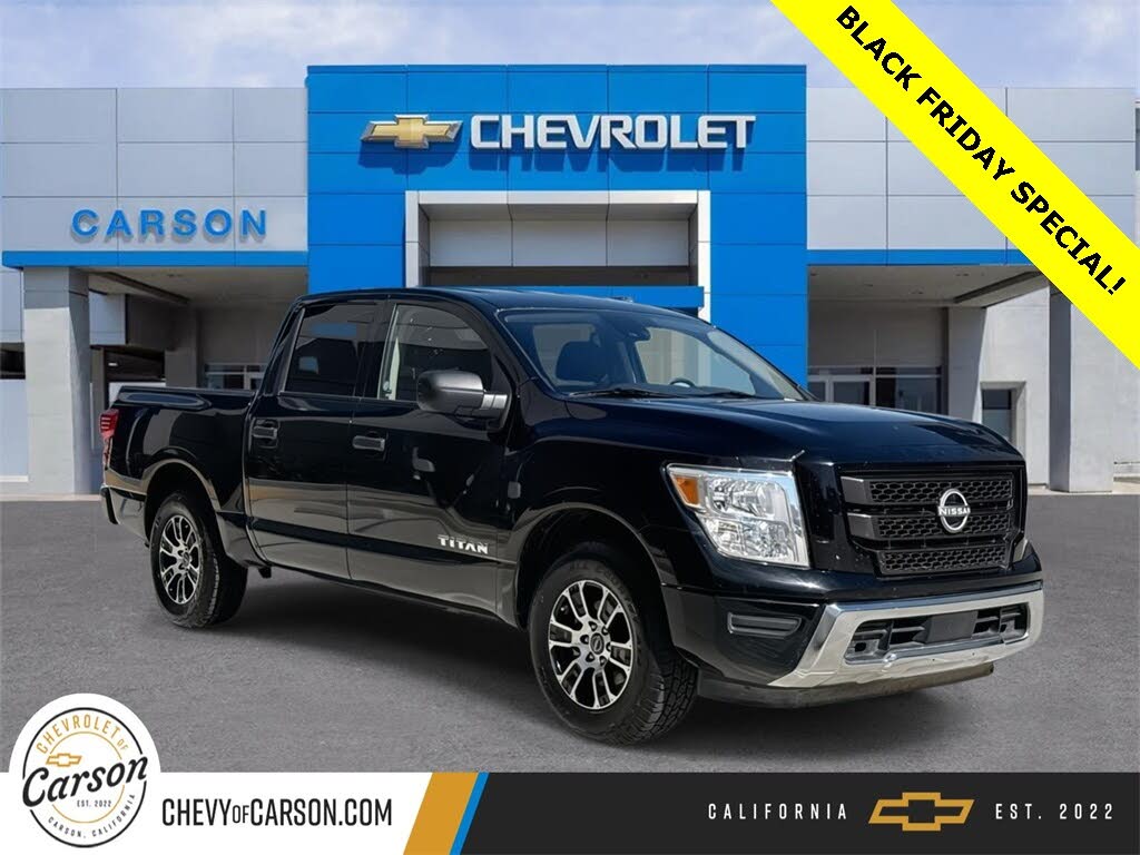 2023 Nissan Titan SV Crew Cab RWD