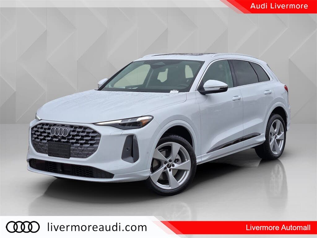 2025 Audi Q5 quattro Premium Plus 40 TFSI