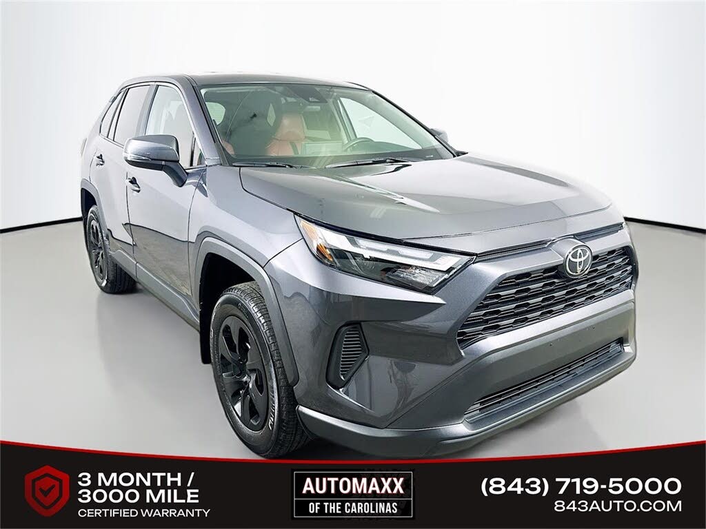 2025 Toyota RAV4 LE FWD