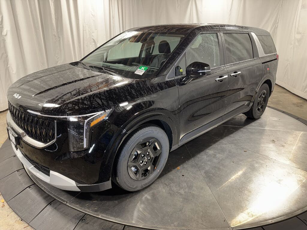 2026 Kia Carnival LXS FWD