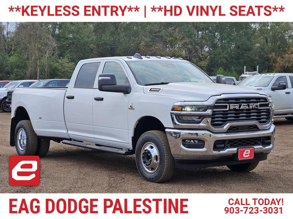 2026 RAM 3500 Tradesman Crew Cab LB DRW 4WD