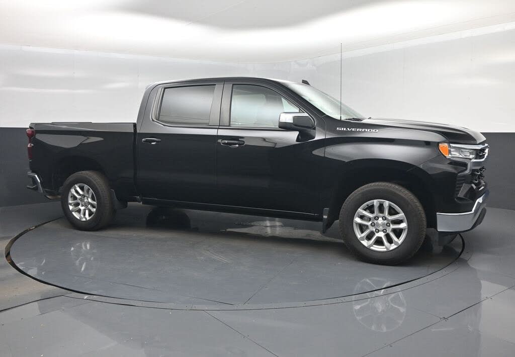 2024 Chevrolet Silverado 1500 LT Crew Cab RWD