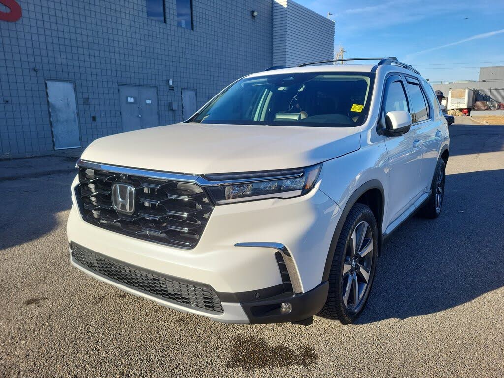 2025 Honda Pilot Touring AWD