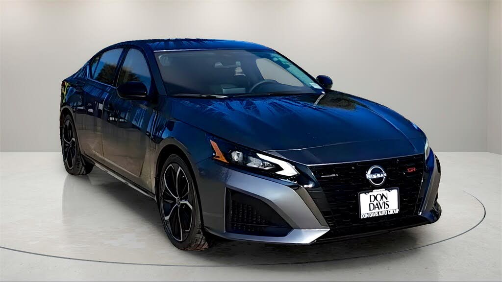 2025 Nissan Altima 2.5 SR FWD