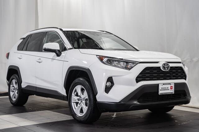 2020 Toyota RAV4 XLE FWD