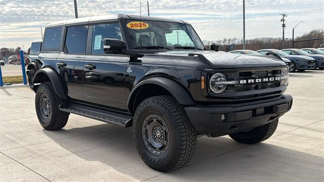 2025 Ford Bronco Outer Banks 4-Door 4WD