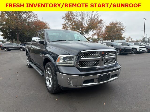 2017 RAM 1500 Laramie Crew Cab RWD