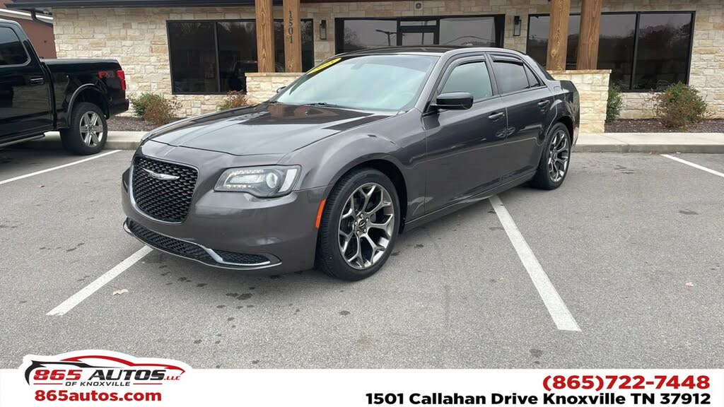 2018 Chrysler 300 Touring RWD