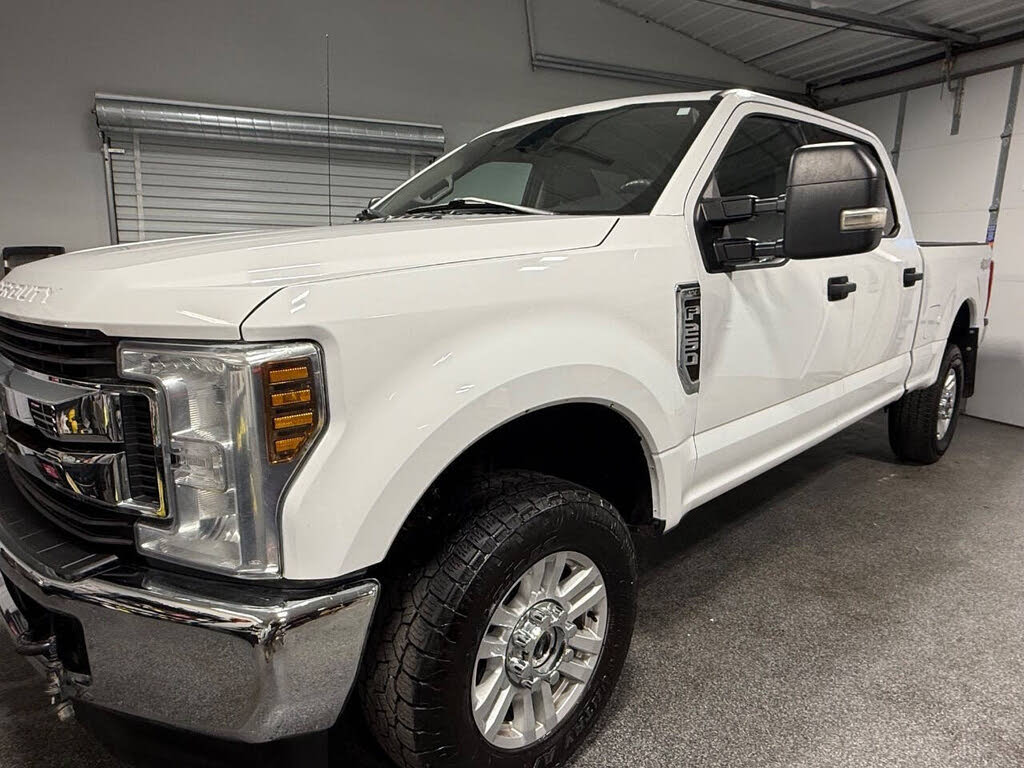 2019 Ford F-250 Super Duty XLT Crew Cab 4WD
