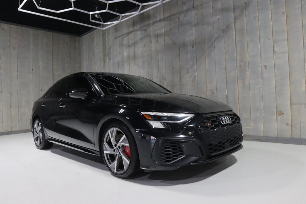 Audi S3 2.0T quattro Technik AWD 2022