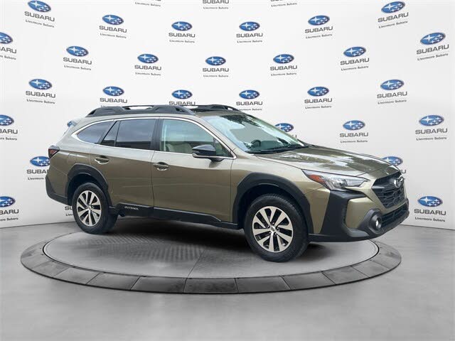 2023 Subaru Outback Premium AWD