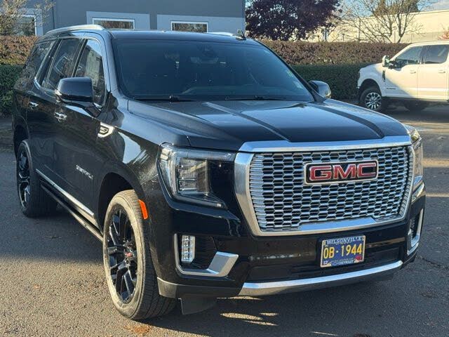 2022 GMC Yukon Denali 4WD