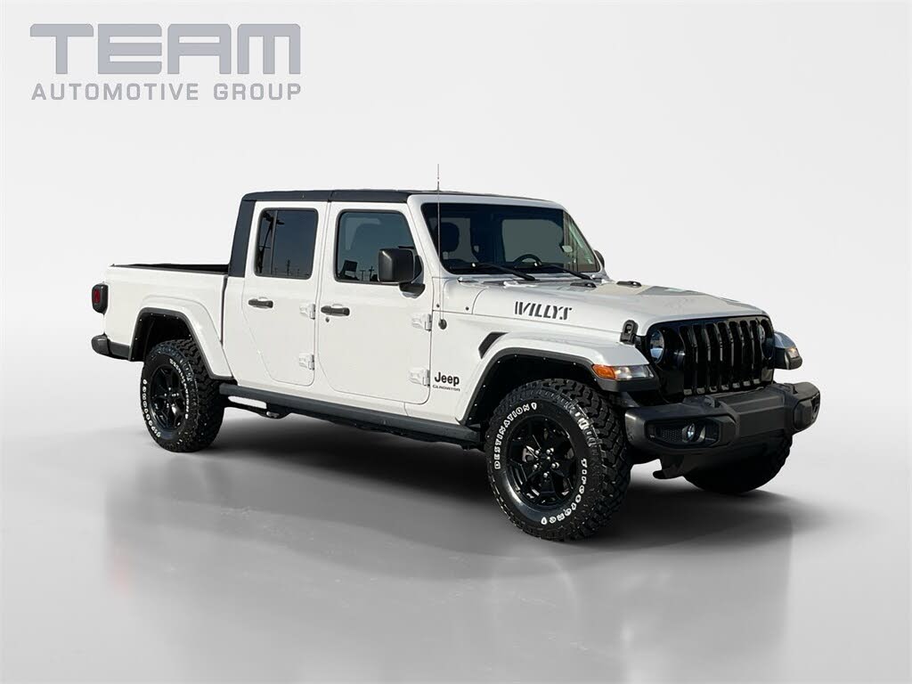 2022 Jeep Gladiator Willys Crew Cab 4WD