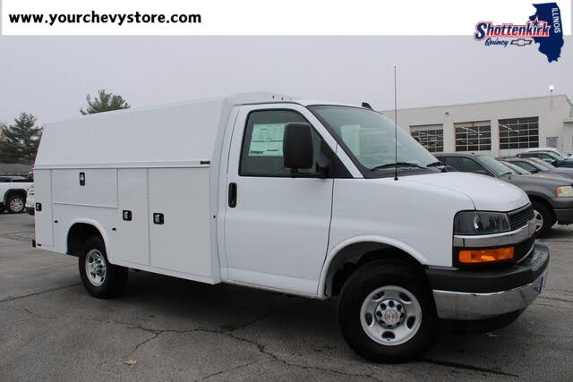 2025 Chevrolet Express Chassis 3500 Cutaway 139