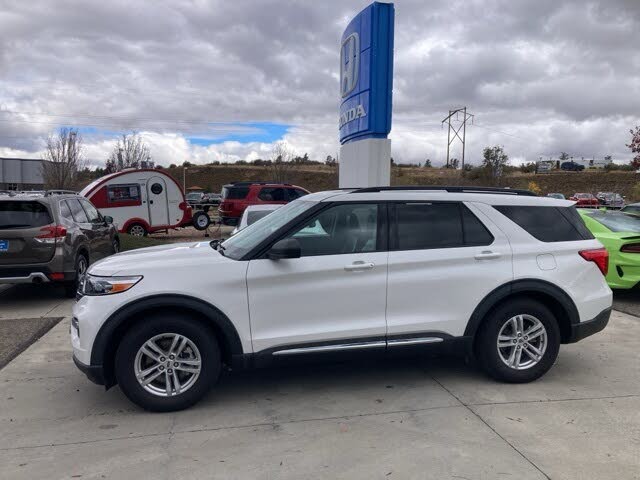 2022 Ford Explorer XLT RWD