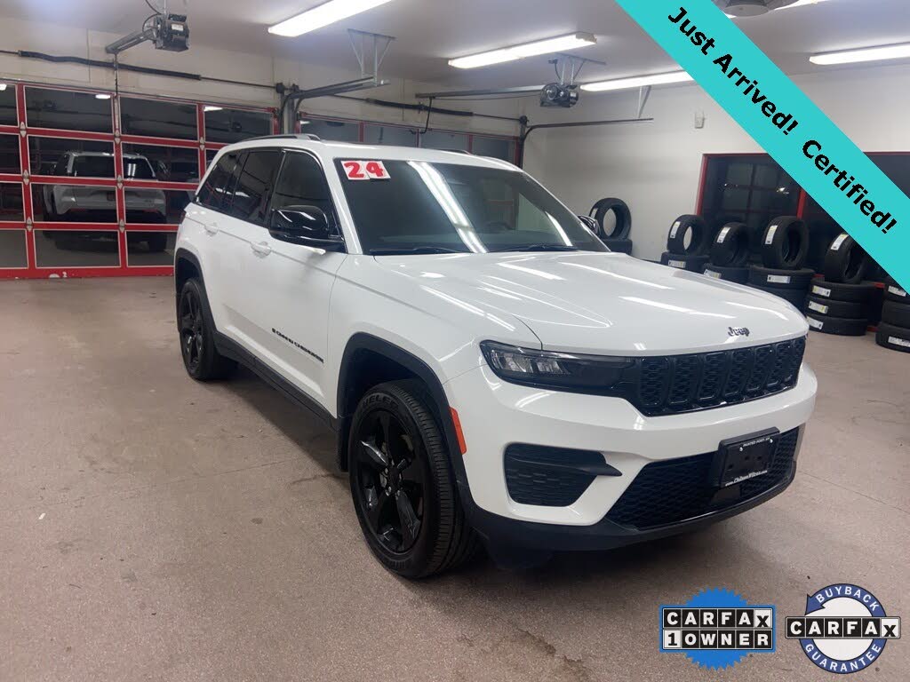 2024 Jeep Grand Cherokee Altitude 4WD