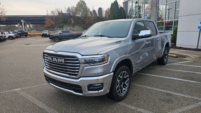 2025 RAM 1500 Laramie Crew Cab 4WD