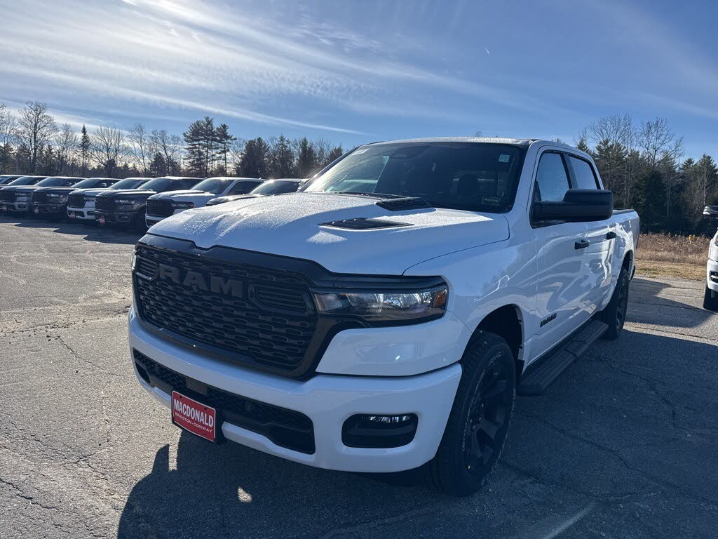 2025 RAM 1500 Tradesman Crew Cab 4WD
