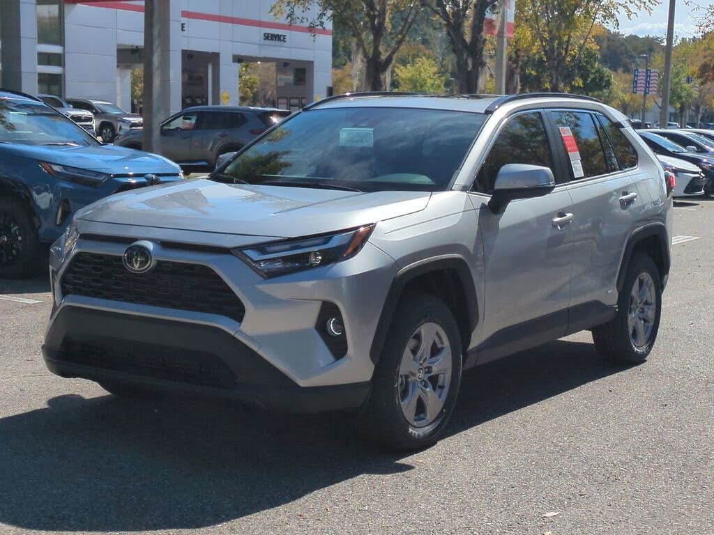 2025 Toyota RAV4 Hybrid XLE AWD