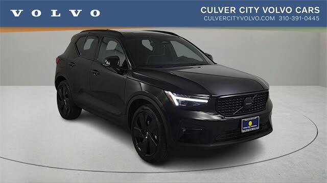 2026 Volvo XC40 B5 Ultra Black Edition AWD