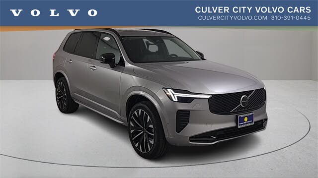 2026 Volvo XC90 B6 Ultra Dark 6-Passenger AWD