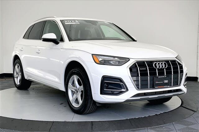 2023 Audi Q5 quattro Premium 40 TFSI