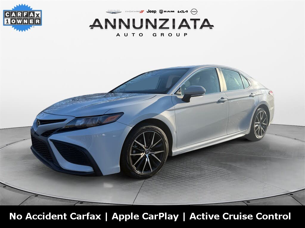 2024 Toyota Camry SE FWD