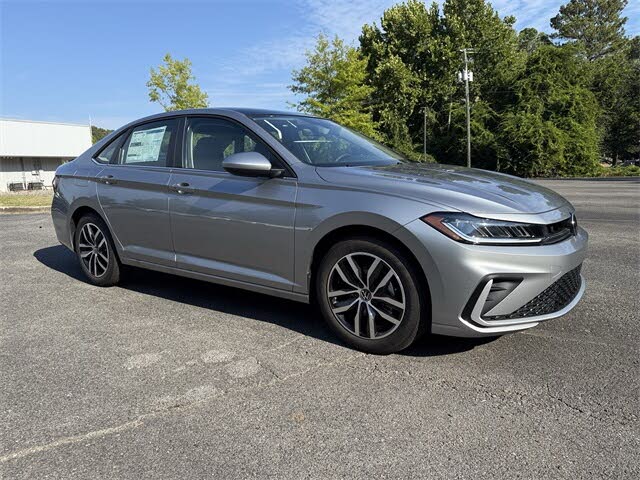 2025 Volkswagen Jetta SE FWD