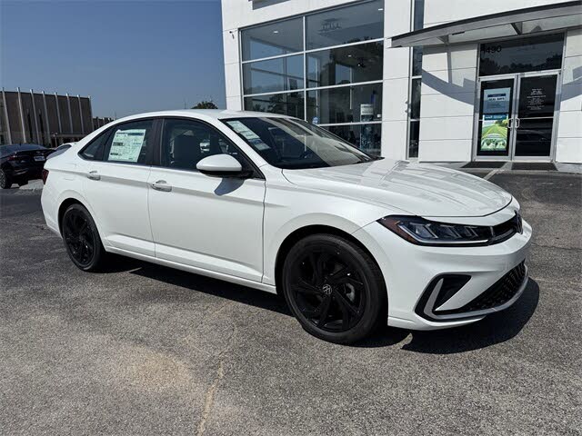2025 Volkswagen Jetta SE FWD