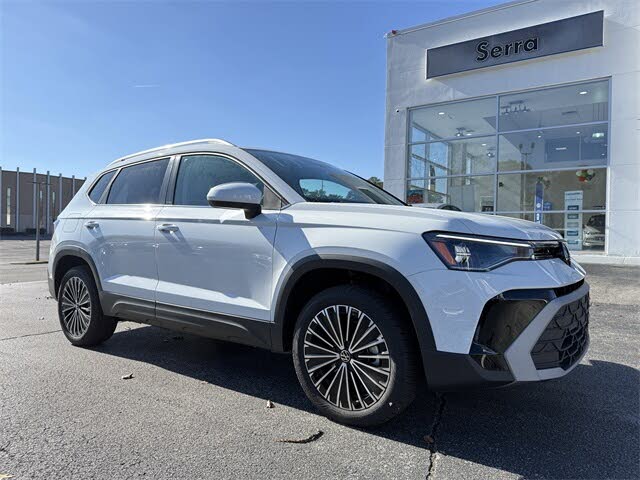 2025 Volkswagen Taos SE FWD